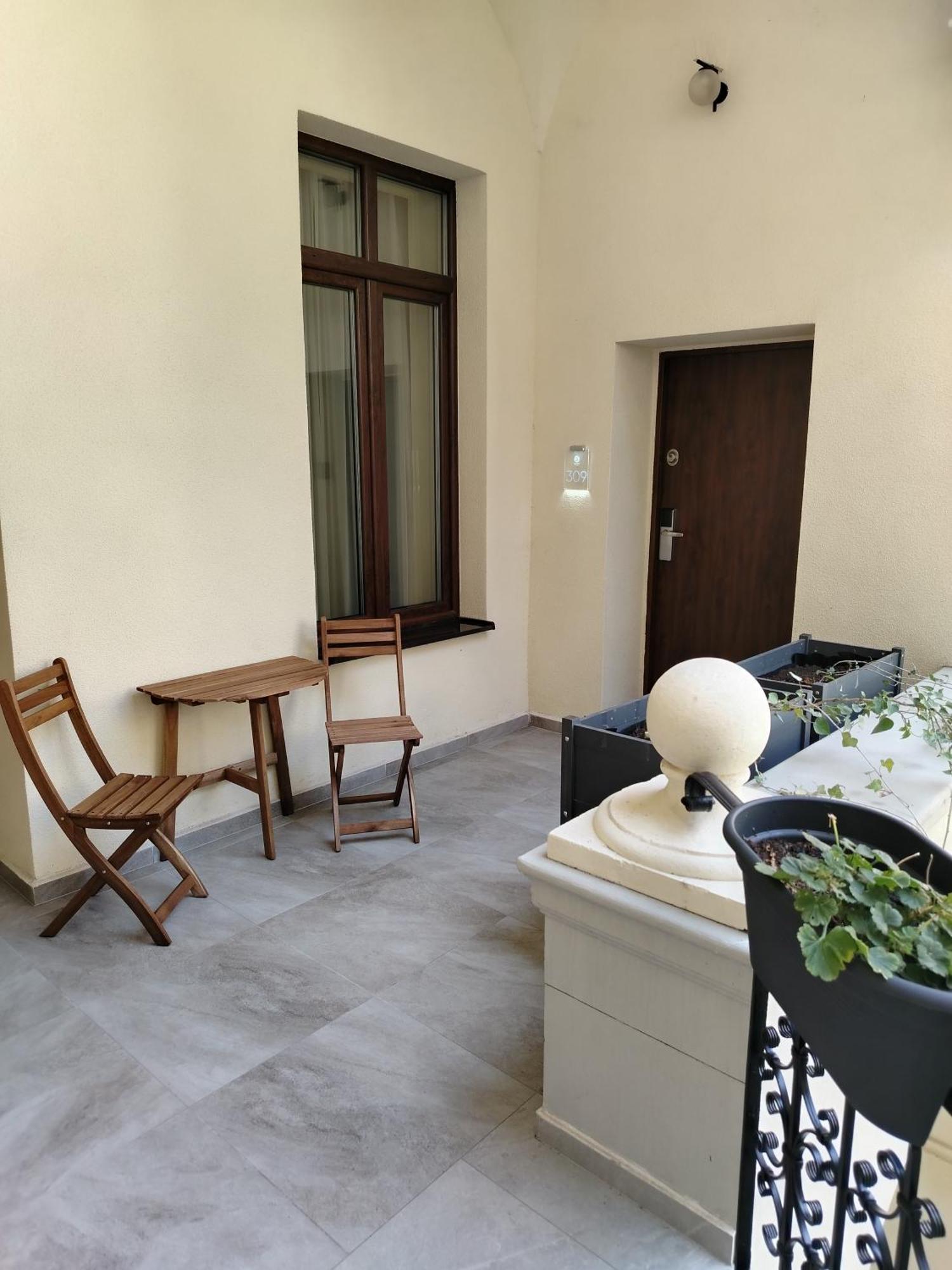 Marbles Residence Budapest Bagian luar foto
